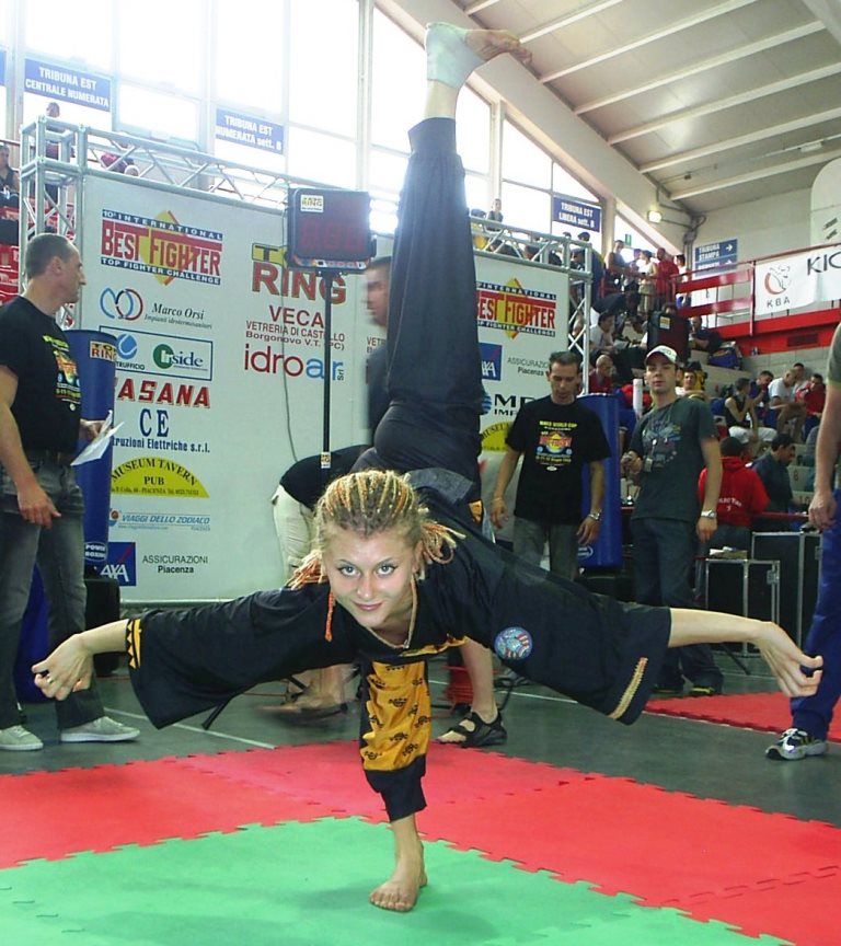 Вероника Домбровская — архив клуба Kickfighter