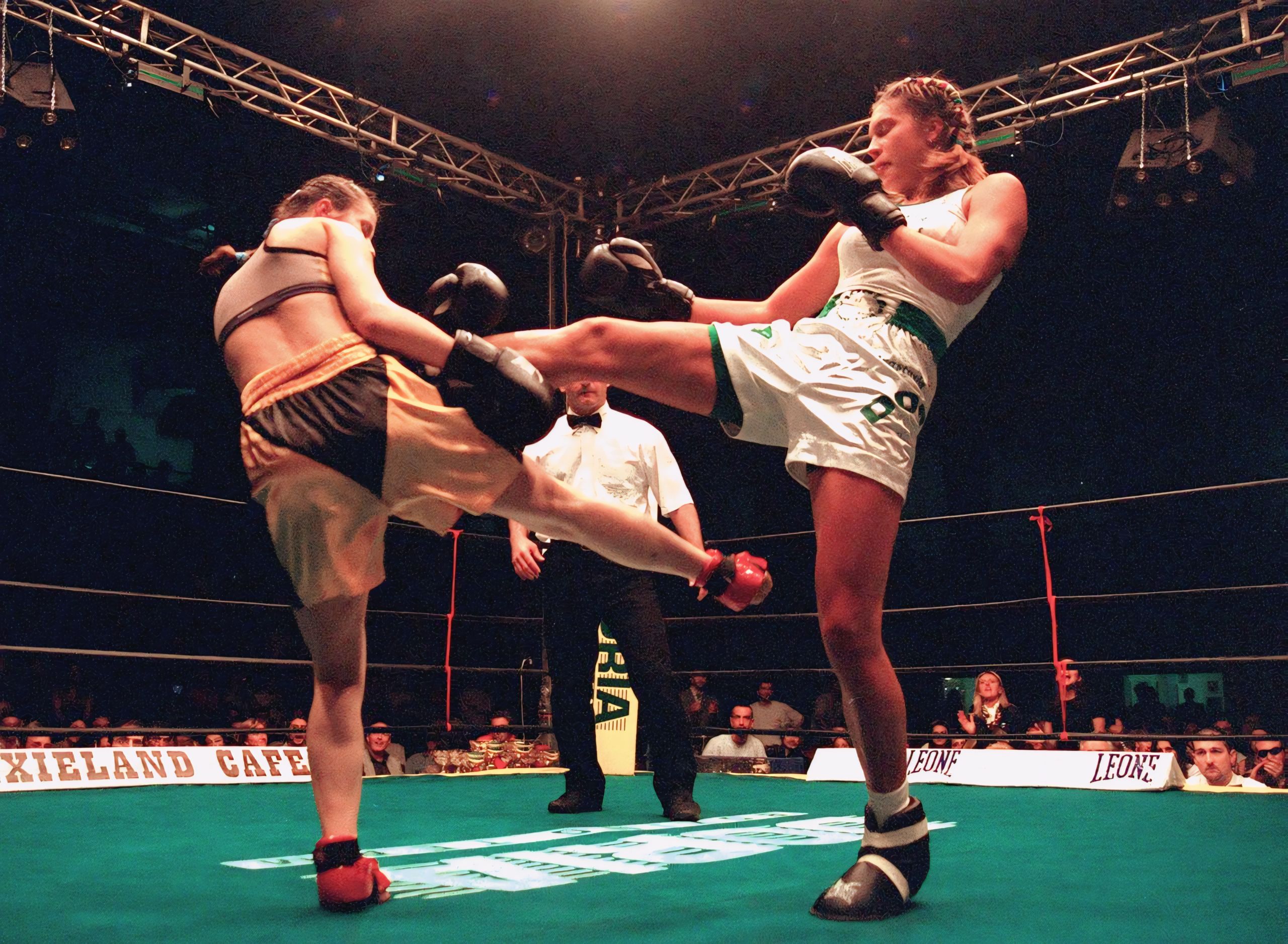 Анастасия Сазонова — архив клуба Kickfighter