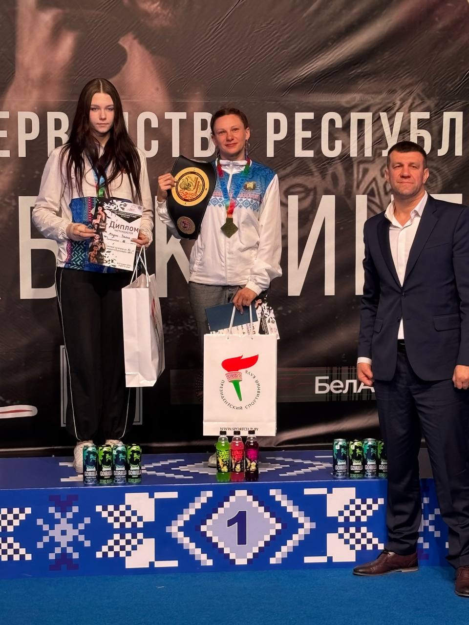 Женские группы — архив клуба Kickfighter