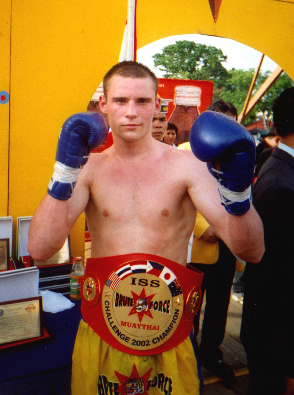 История Kickfighter 2000 – 2002 — архив клуба Kickfighter