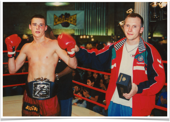 История Kickfighter 2000 – 2002 — архив клуба Kickfighter