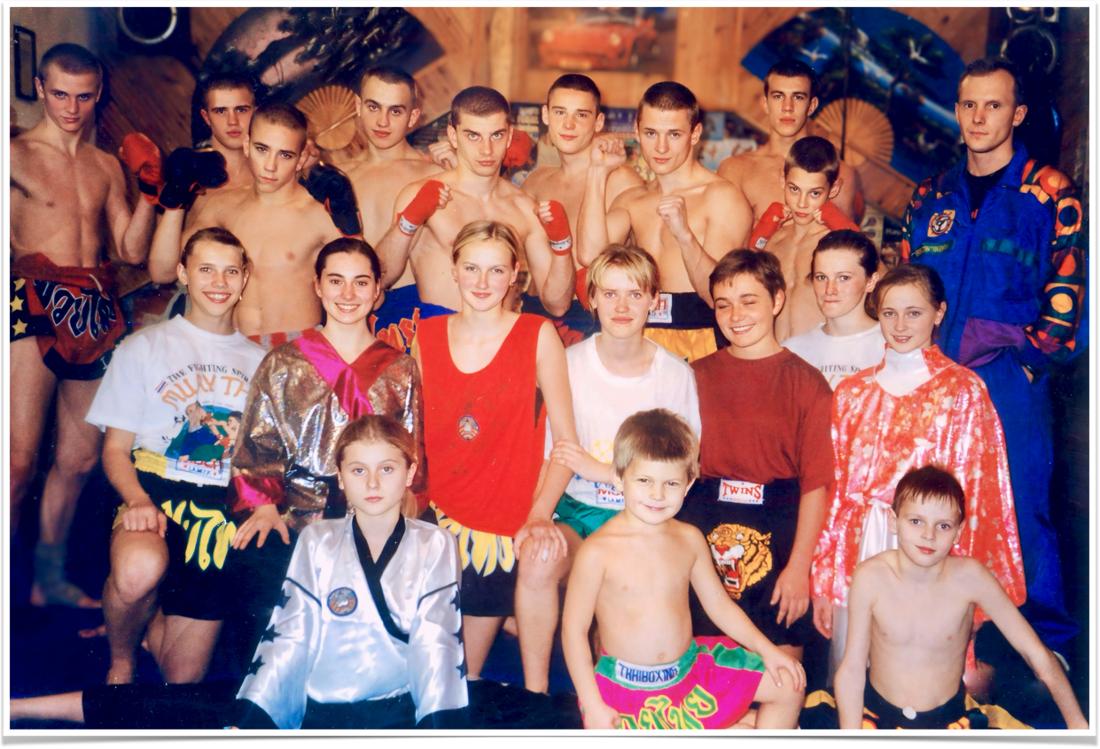 История Kickfighter 2000 – 2002 — архив клуба Kickfighter