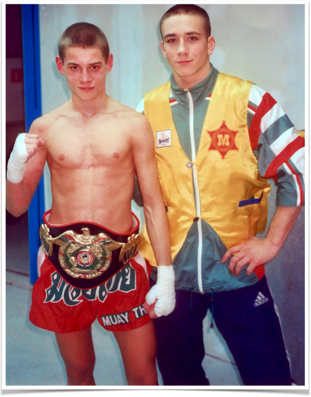 История Kickfighter 2000 – 2002 — архив клуба Kickfighter