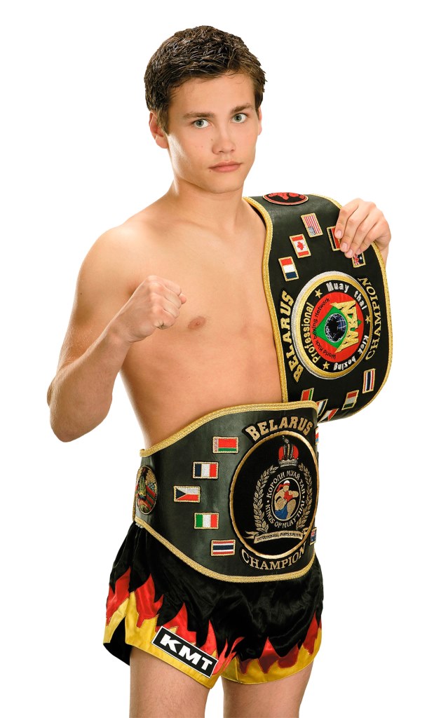 Павел Пекарчик — архив клуба Kickfighter