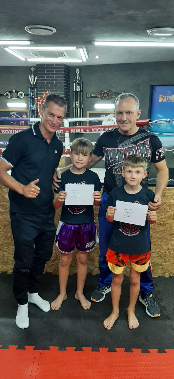 Фото и видео Kickfighter — архив клуба Kickfighter